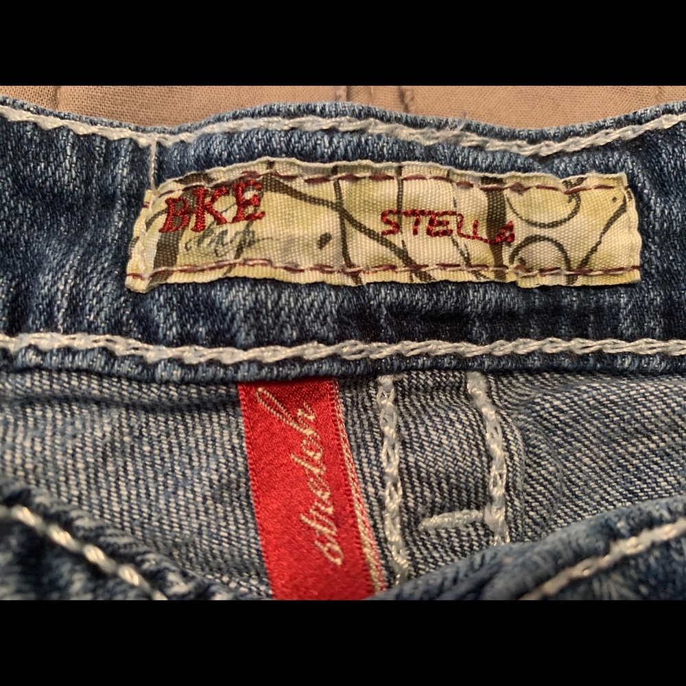BKE Stella Denim Shorts - Picture 3 of 7
